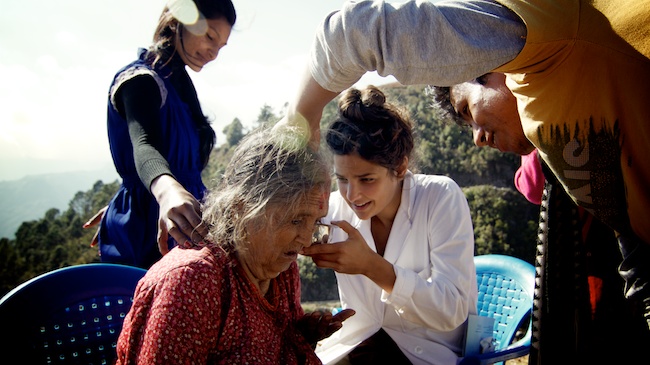 Hanna DeFurria | Acupuncture Volunteer Nepal