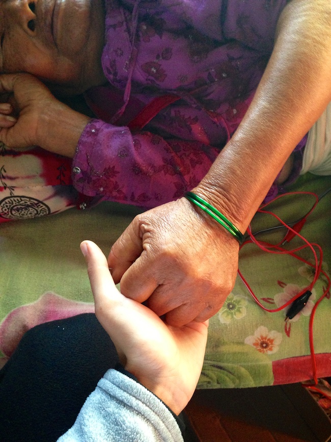 Asiya Shoot | Acupuncture Volunteer Nepal