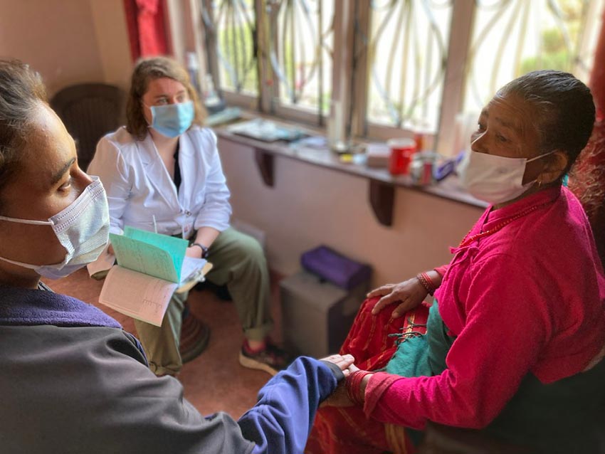 volunteers-back-in-nepal